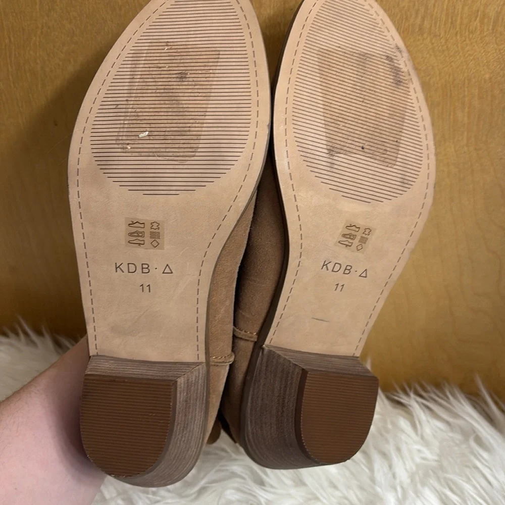 Kelsi Dagger suede ankle